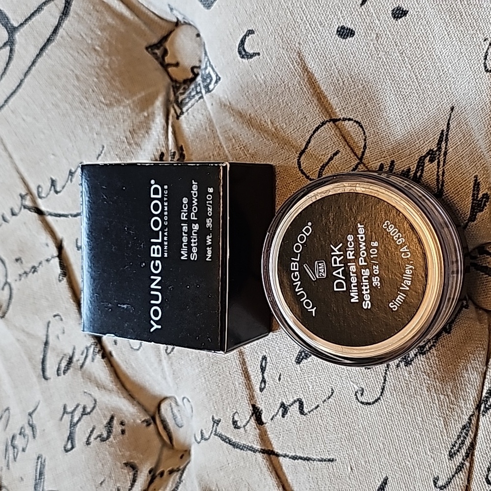 Youngblood mineral rice setting powder